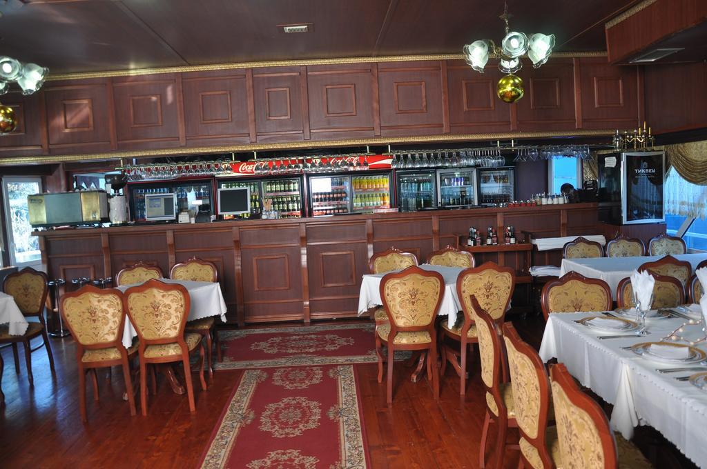 Hotel Brod Panini Βελεσά Εξωτερικό φωτογραφία