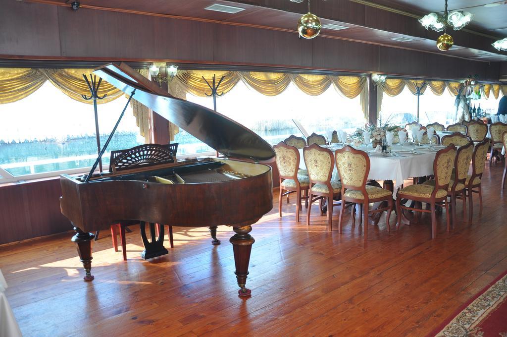 Hotel Brod Panini Βελεσά Εξωτερικό φωτογραφία