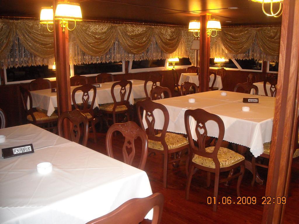 Hotel Brod Panini Βελεσά Εξωτερικό φωτογραφία