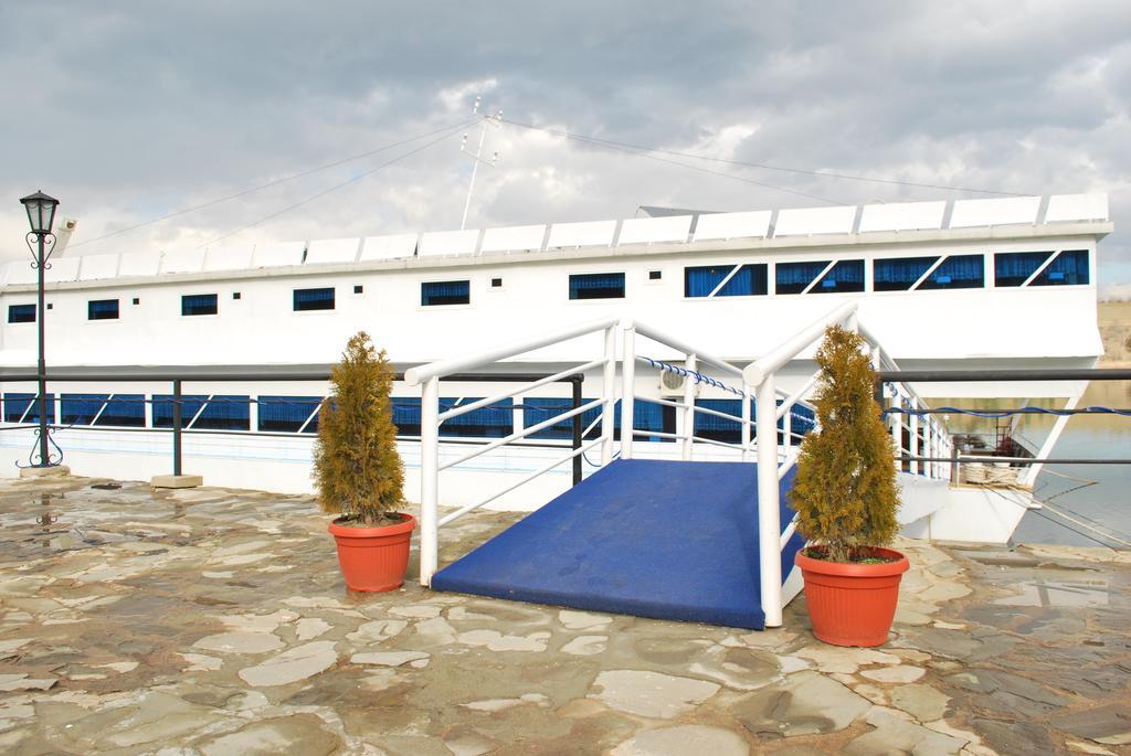 Hotel Brod Panini Βελεσά Εξωτερικό φωτογραφία