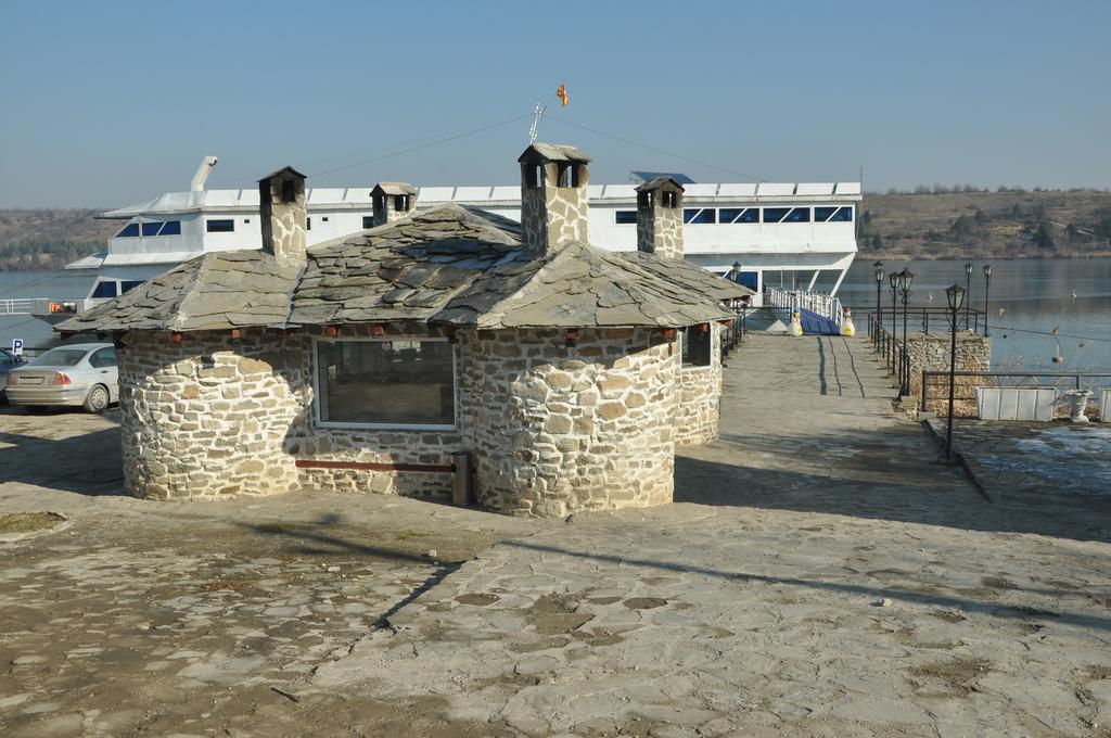 Hotel Brod Panini Βελεσά Εξωτερικό φωτογραφία